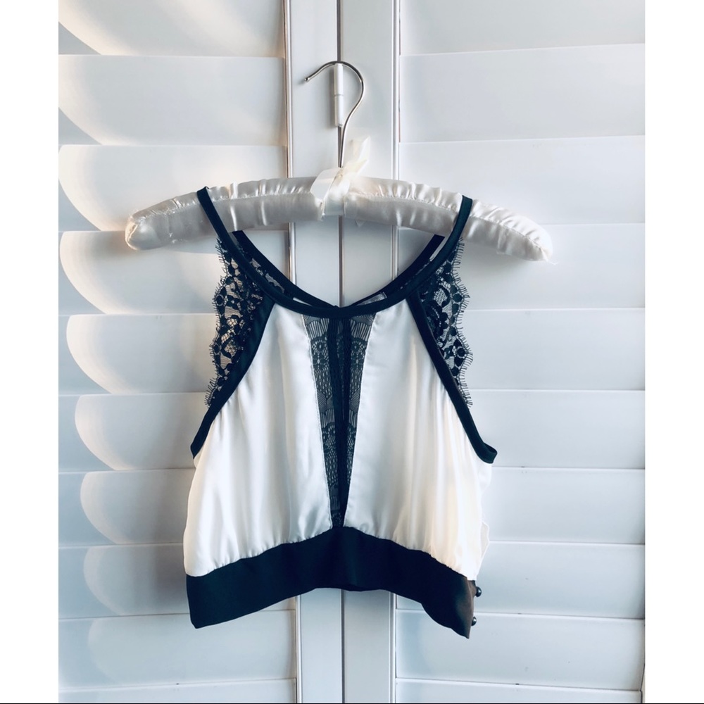 Charlotte Russe | Lace detail crop top